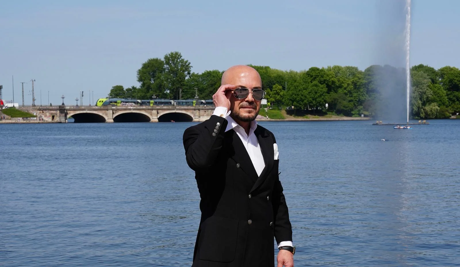 Erdal Öztürk at the Alster in Hamburg